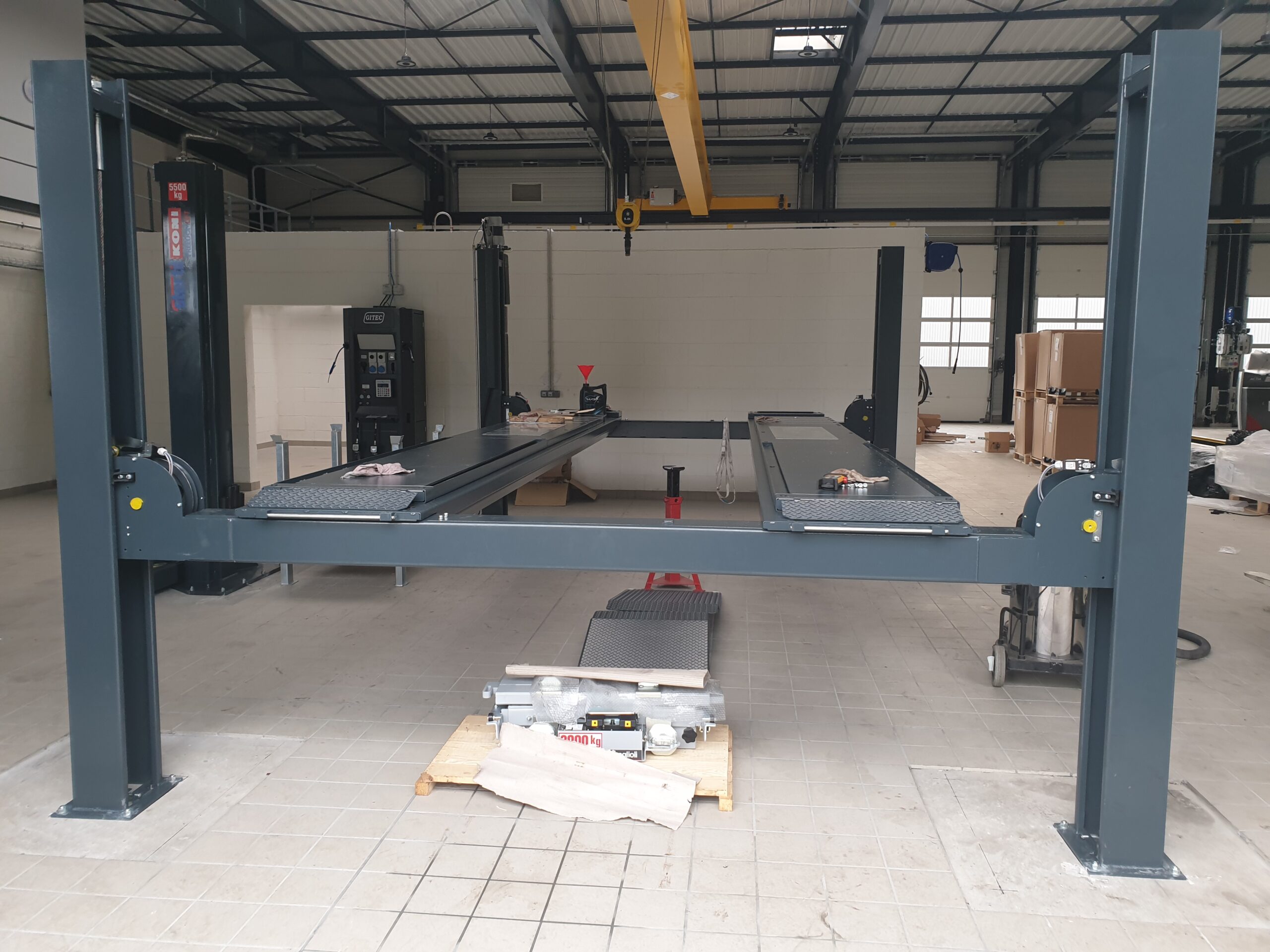llda-distributeur-pieces-automobolies-utilitaire-4-colonnes-saint-brieuc